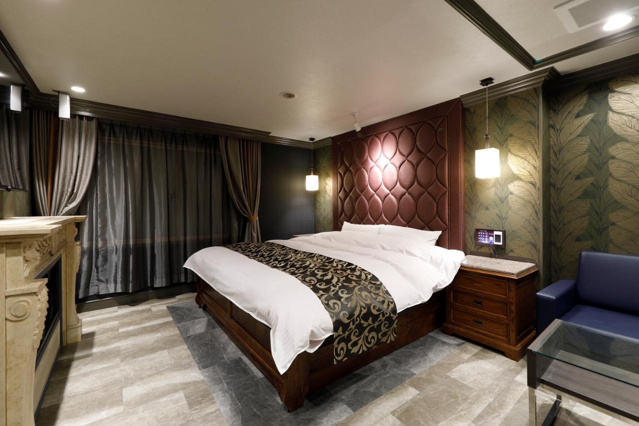 ホテルバースデーきよす店 Hotel Birthday Kiyosu Exteriör bild